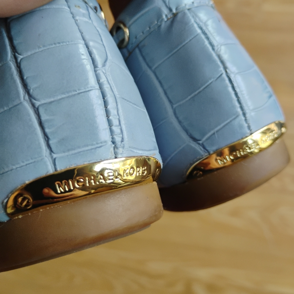 NWOB Michael Kors Sky Blue Women’s US 8.5M Flat Leather Loafers Moccasins - Picture 2 of 8